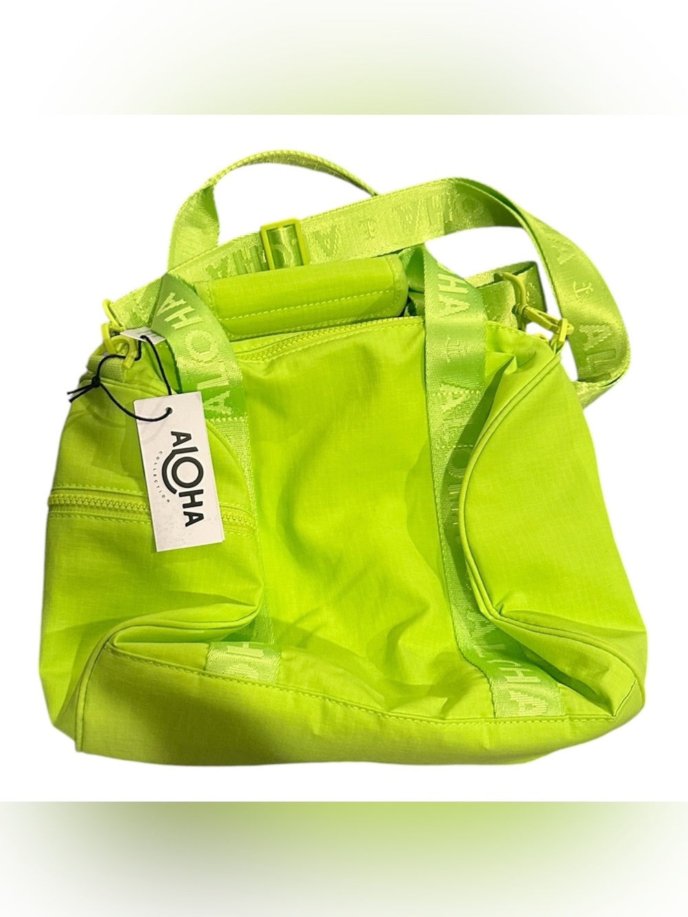 NWT Aloha Collection Stubby Duffle Bag